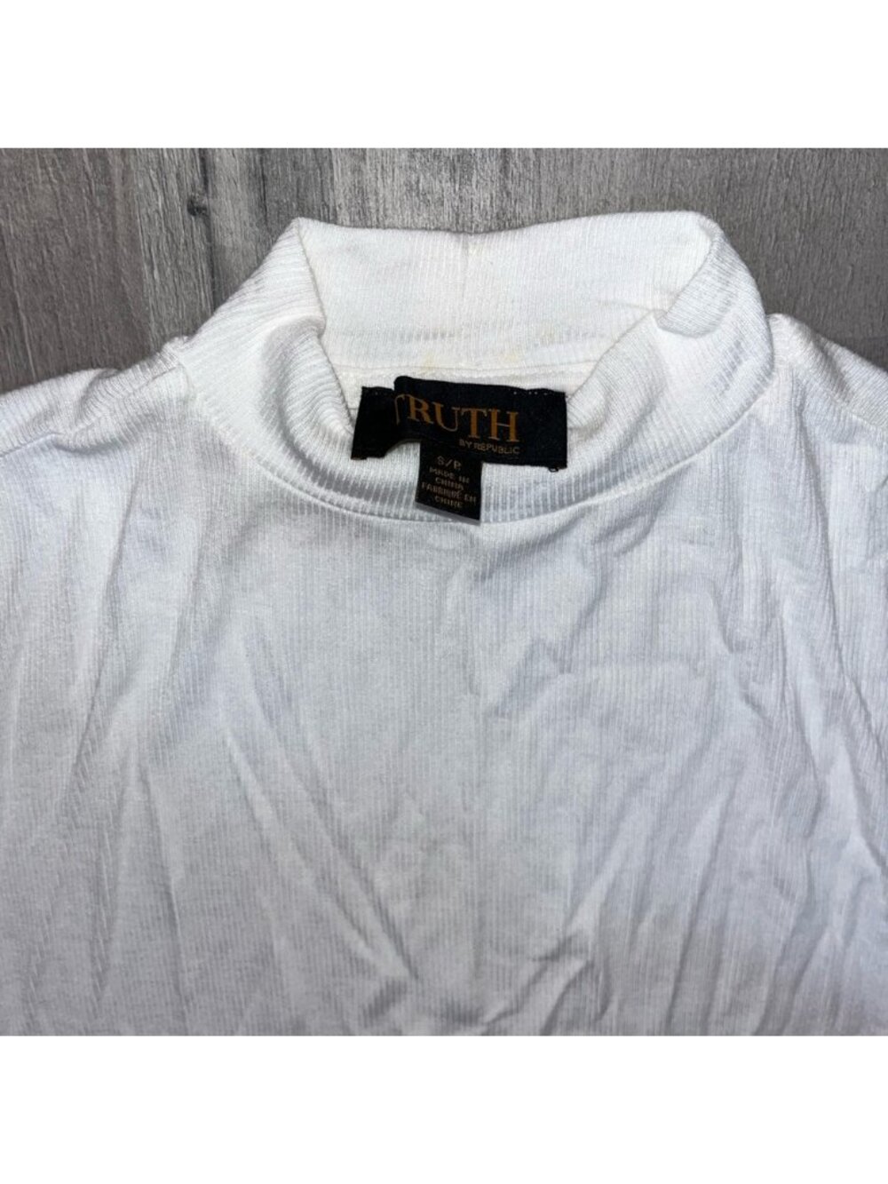 republic White collared tank top - Picture 2 of 2